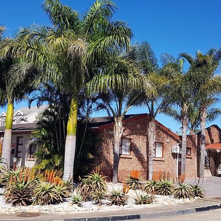 Rainbow Guest House And Tours Uitenhage Buitenkant foto